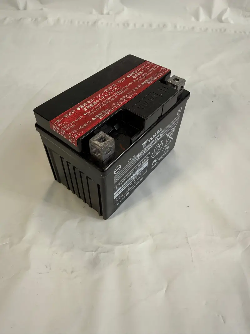 Yuasa Yuam62tz5 Ytz5s-Bs Maintenance Free Agm 12-Volt Battery 1